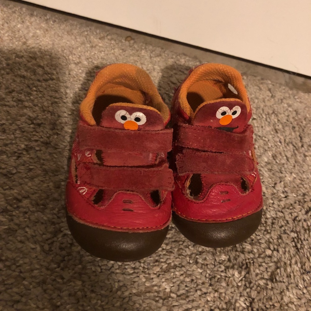 Elmo stride rite shoes